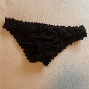 Scrunchy bikini bottoms